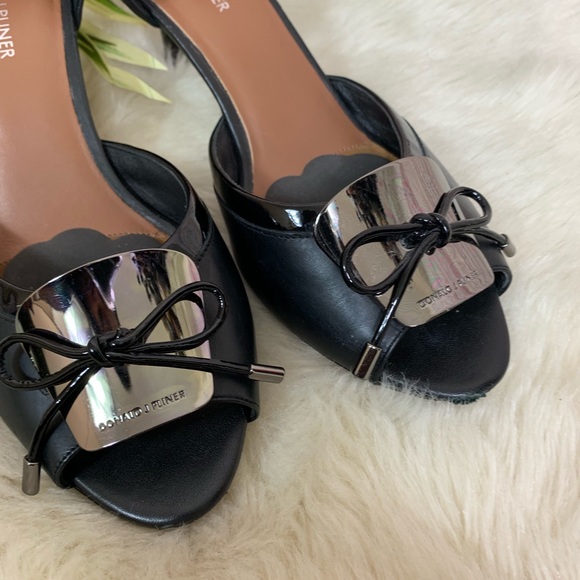 Donald J Pliner Frida Peep Toe Pump - Picture 3 of 8